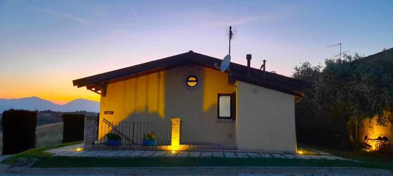 Agriturismo Tenuta Santa Maria Notaresco Eksteriør billede